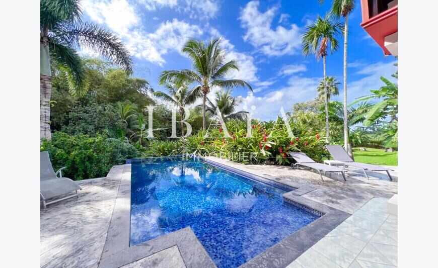 Magnifique Propriété - Jardin Luxuriant - Bungalows