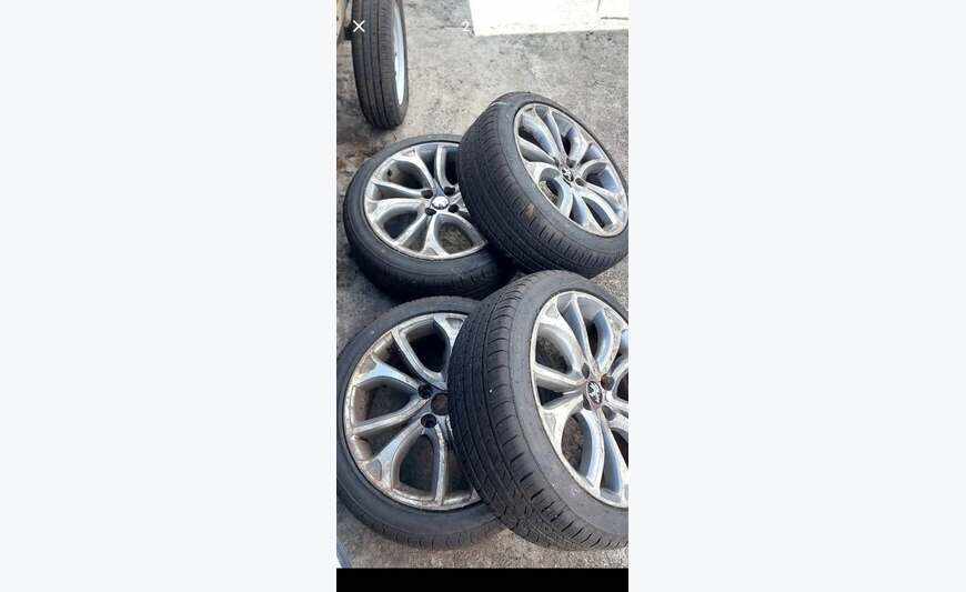 Jantes en 18pouce pour peugeot + berlingo