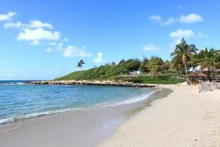 Villa de standing F4 plage privative à pied piscine jacuzzi