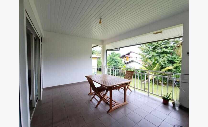 Appartement Type 3 avec belle terrasse couverte