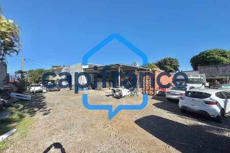 Saint Pierre (974) Ligne Paradis Atelier de 260m2 sur 1