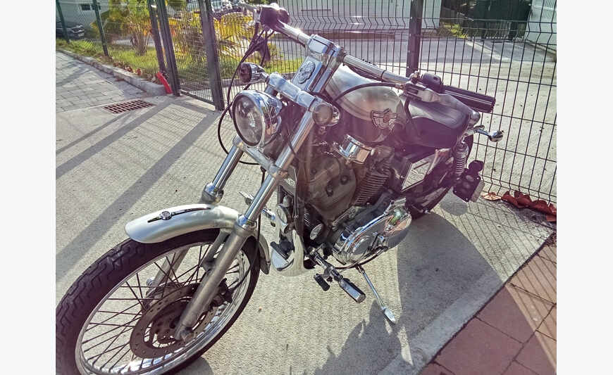 HARLEY 883 HUGGER