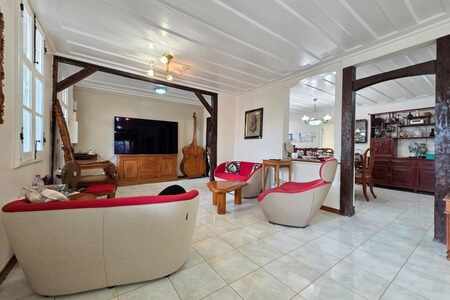 Maison Créole Historique Sur La Rue De Paris - Saint-Denis