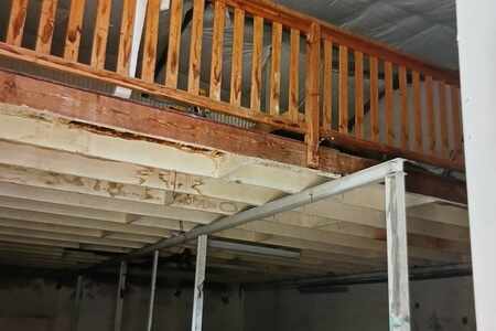 Local commercial de 150 m2 la Savane