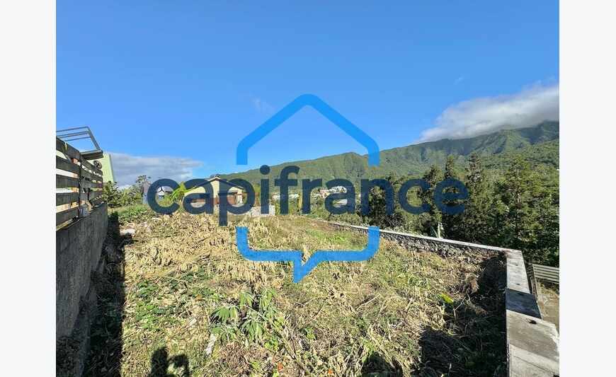 Saint Louis - Terrain de 1 093m2 dont 250m2 à bâtir