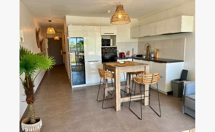 T2 meublé en rez-de-jardin – Cul de Sac