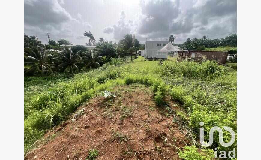 Surface diverse 2 373 m²