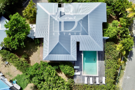 SUPERBE VILLA VUE MER BAIE ORIENTALE