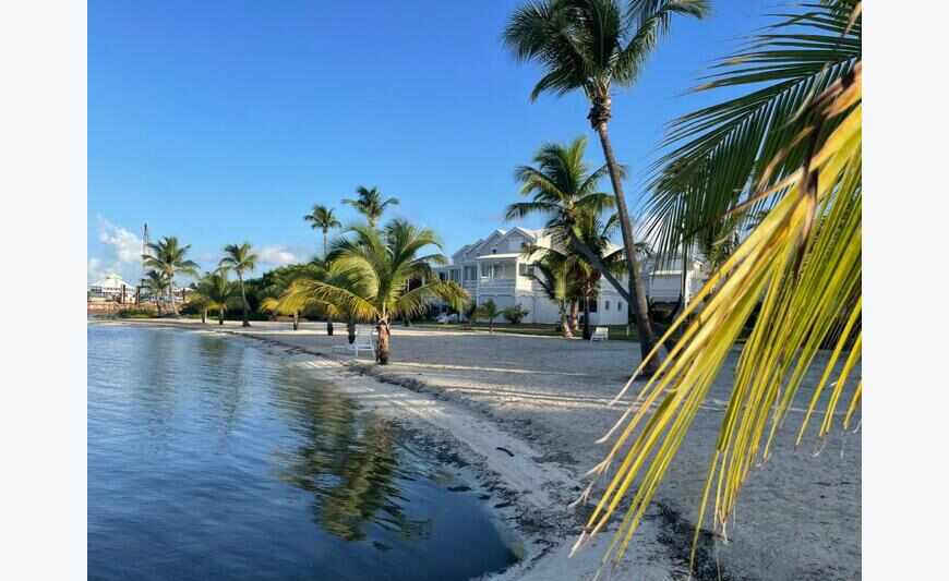 2-Room Apartment In A Residence On The Edge Of The Lagoon