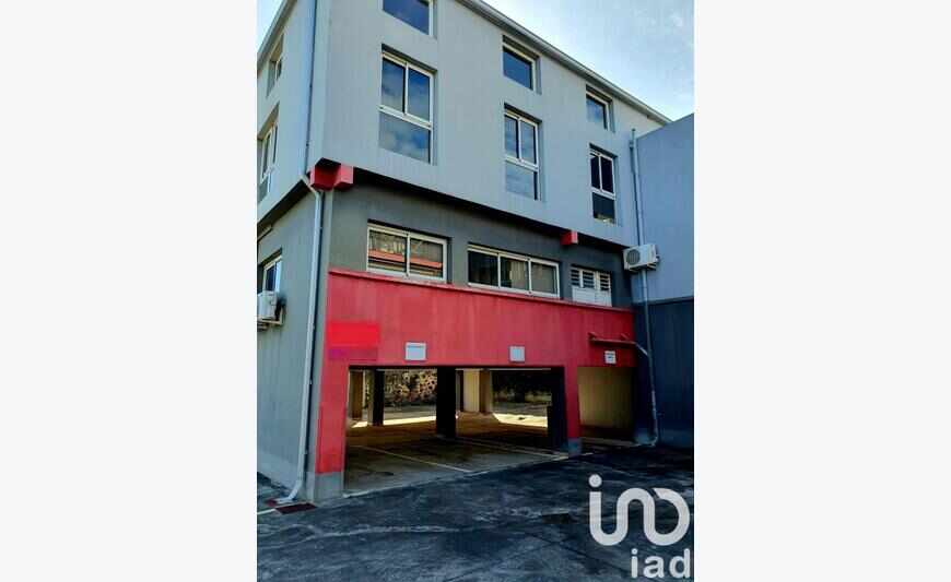 Immeuble 878 m²