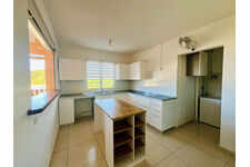 Grand T4 avec terrasse, garage et vue dégagée - Quartier