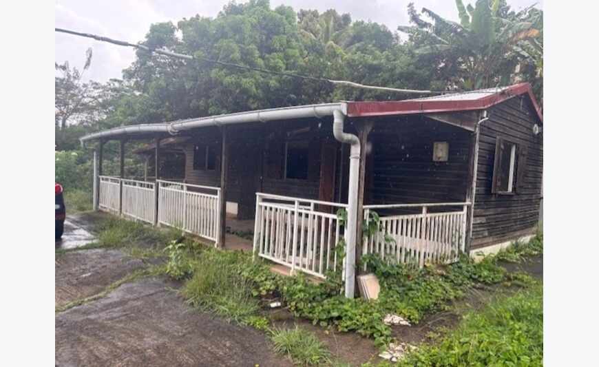 Maison 3 pièces Le Robert (972) sur 577 m² de terrain