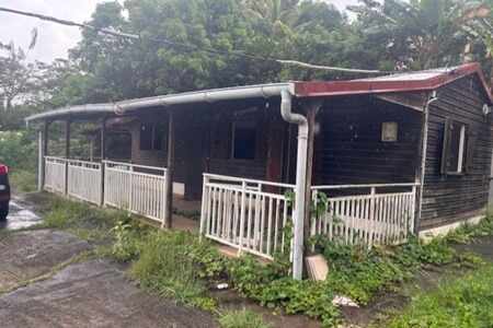 Maison 3 pièces Le Robert (972) sur 577 m² de terrain