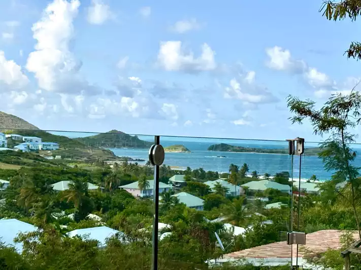 Villa "neuve" 3 chambres vue mer Baie Orientale