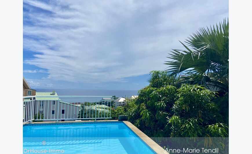 Villa 9 pièces – 210 m² – Mont Roquefeuil