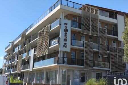 Location Local d'activités 131 m²