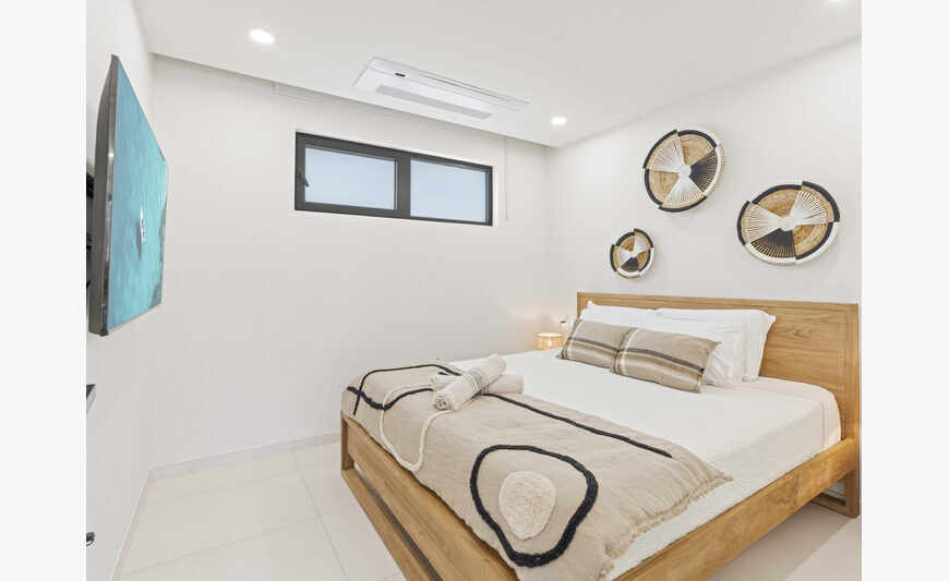 D-423/424 | Modern 2-Bedroom Condo with Balcony