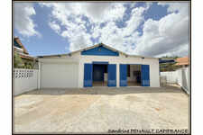 A Kourou (Guyane Francaise) Un Immeuble De Rapport De 95m²