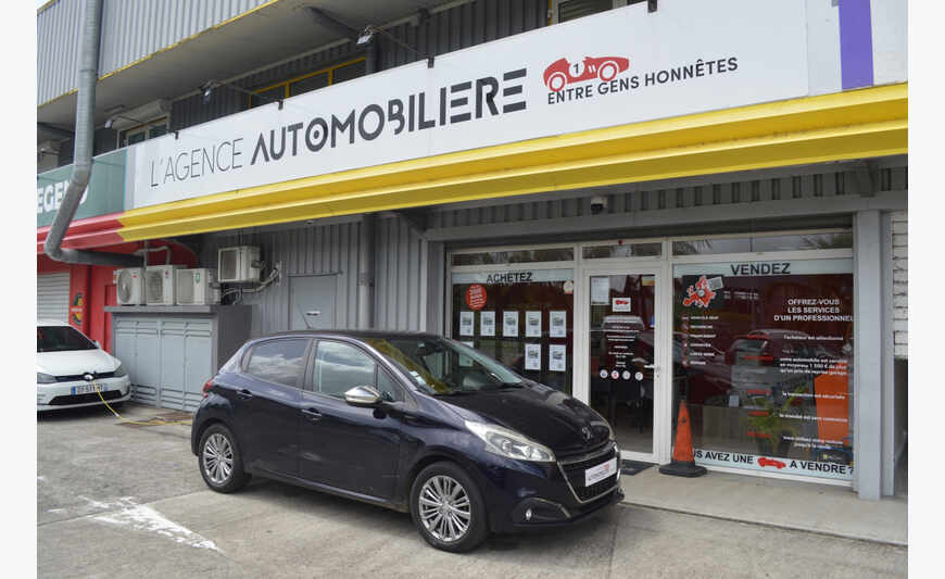 Peugeot 208 82ch SetS Bvm5 Signature