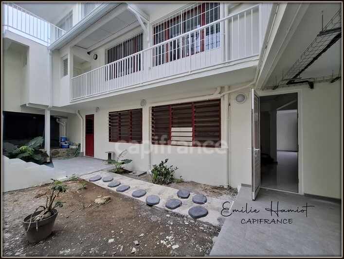 A louer - Local professionnel 60 m² - Fort-de-France -