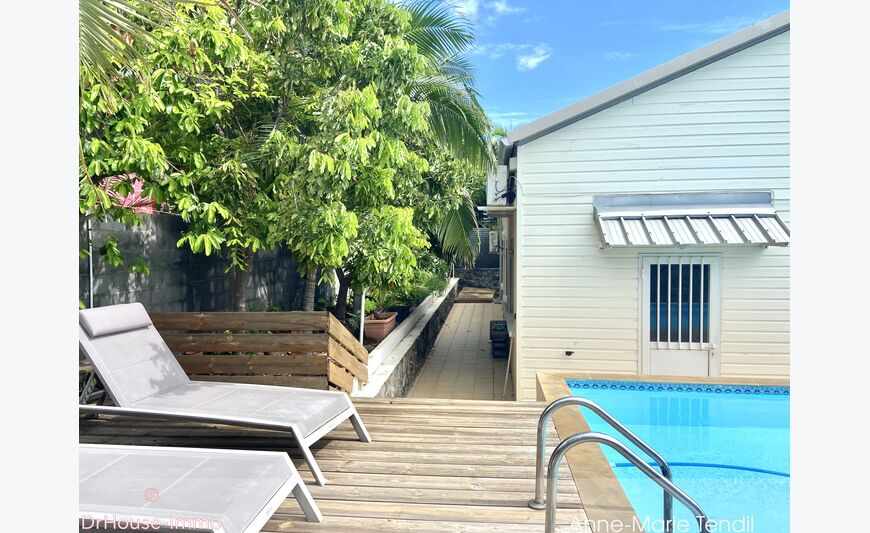 Villa 9 pièces – 210 m² – Mont Roquefeuil