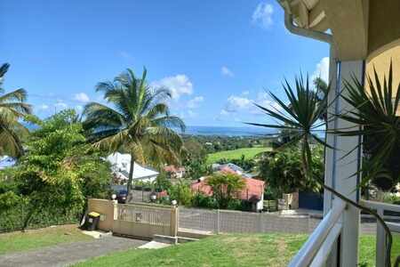 Maison 4 pièces Sainte Rose (971)