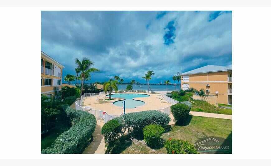 Luxury studio with pool and lagoon view Secure residence