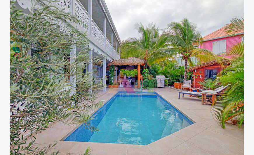 VILLA T5 AVEC PISCINE PRIVEE