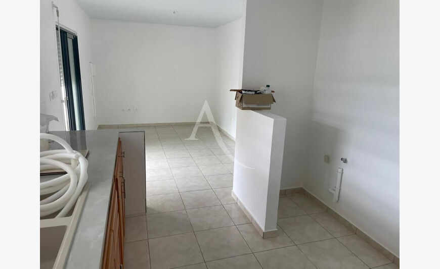 Maison T3 de 44m2 avec terrasse et jardin à Paramana Matoury