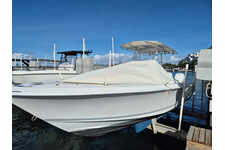 Contender 27T 2007+ 2x 300hp verado 2015 556hrs