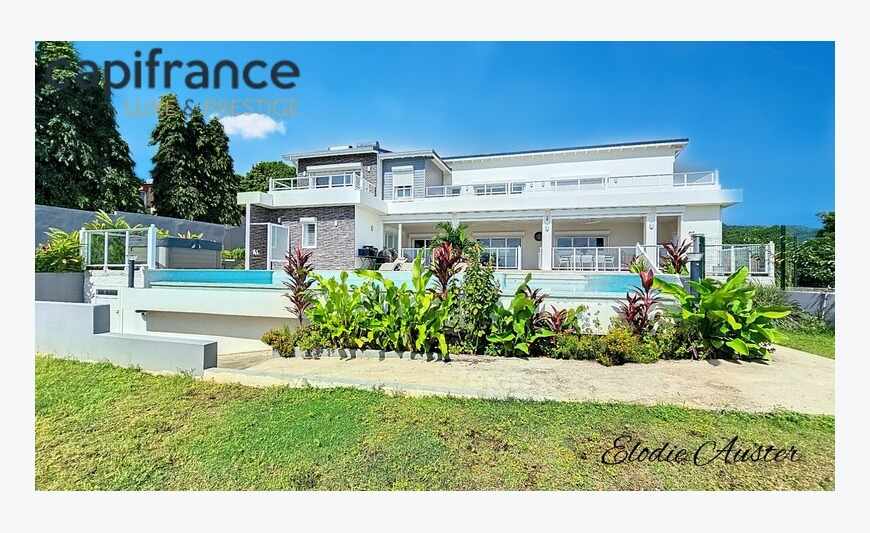 Propriété 7 pièces vue mer imprenable plus une parcelle de