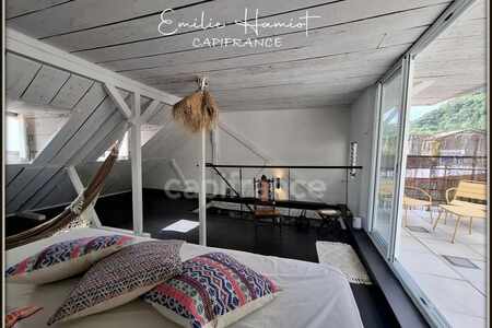 Maison de Bourg Atypique et Rénovée - Vue Mer et Montagne -