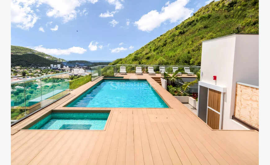 Stunning 1-bedroom at The Hills Residence