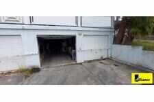 larg garage in agrement