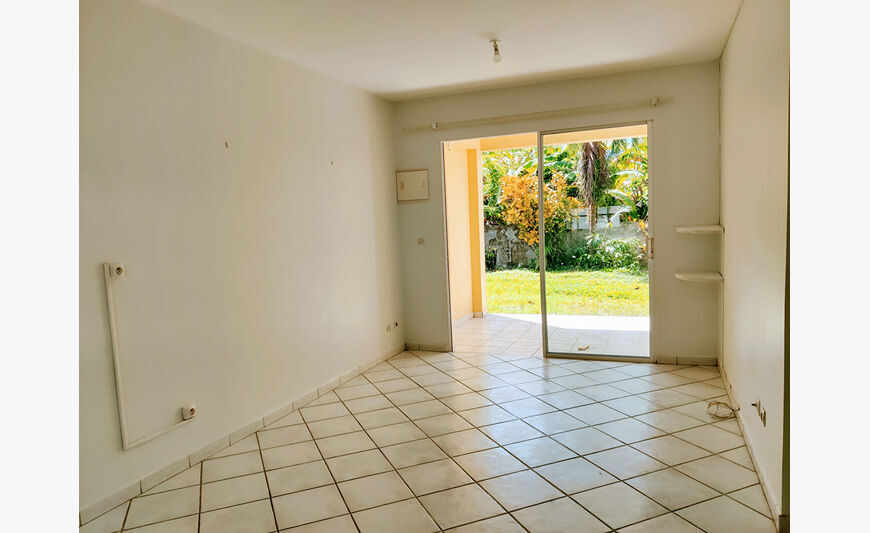Charmant T2 de 35m2 avec terrasse, à 30 mètres de la plage