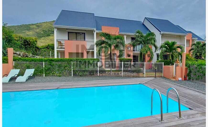 Maison mitoyenne deux chambres