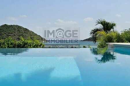 Superb 2-bedroom villa with sea view + apartment