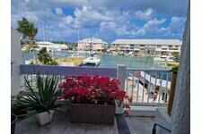 Duplex vue magnifique sur la Marina