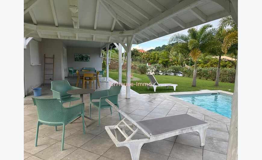 Maison meublée, 3 chambres piscine carbet