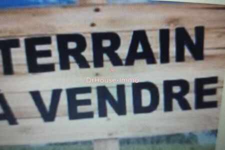 Terrain à Saint-Louis 553M² en plein centre ville projet