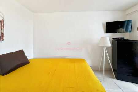 Studio avec Terrasse Vue mer Marina royale