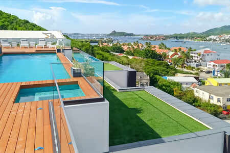 Apartment For Sale in Simpson bay, Sint Maarten