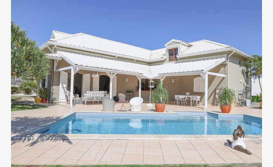 VILLA DE LUXE