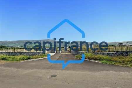 Terrain Saint Louis (974)