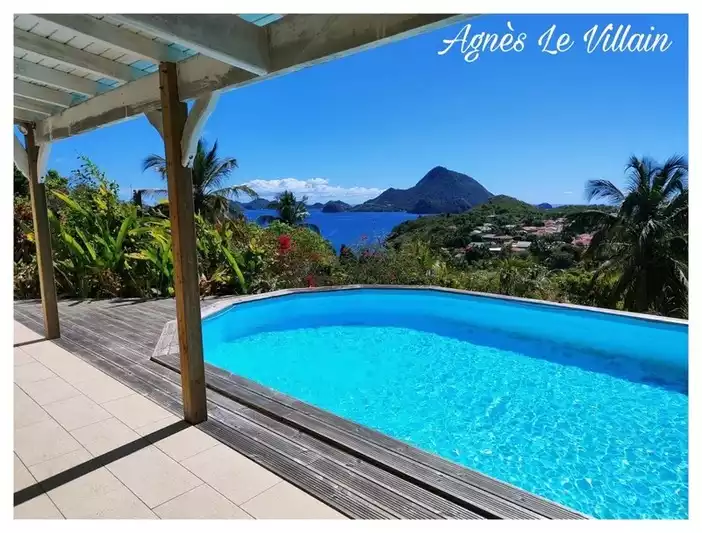 Maison avec Piscine vue sur la Baie des Saintes