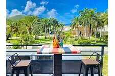 Spacieux Deux Pieces Sur La Marina