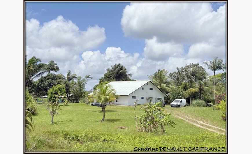 A Sinnamary Une Magnifique Maison T4 De 193 m² Superficie