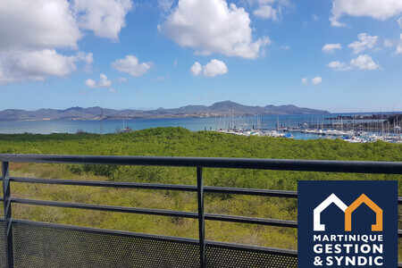 Fort-De-France: Etang Z'Abricot - Appartement Vue Mer