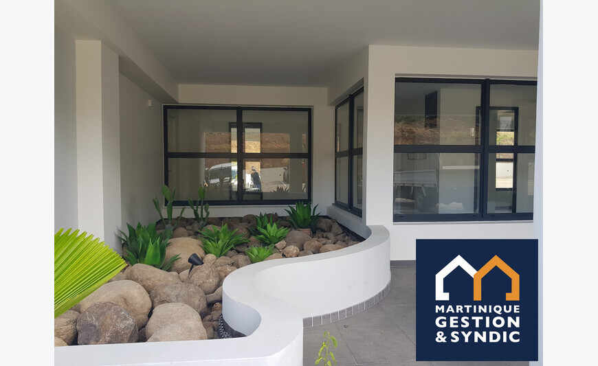 Fort-De-France: Etang Z'Abricot -Appartement Vue Mer
