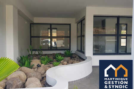 Fort-De-France: Etang Z'Abricot -Appartement Vue Mer